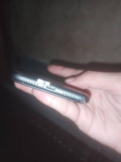 iPhone 11 jis bahi ko lana ha rabta kara