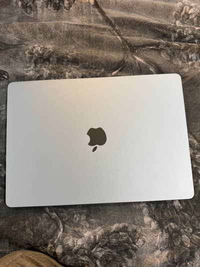MacBook Air M4 15" 2025 Full Box 10/10