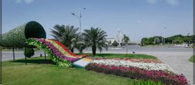 Get This Amazing 5 Marla Building Available In Bahria Orchard