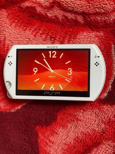 PSP GO All game installed