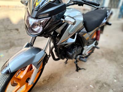 Honda CB 150f model 2022 for urgent sale