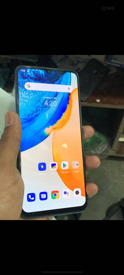 v21 e 8/128 full box