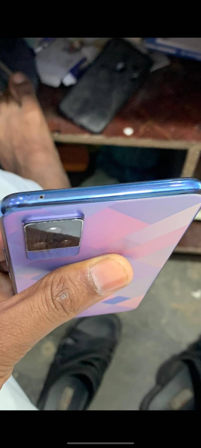 v21 e 8/128 full box 1