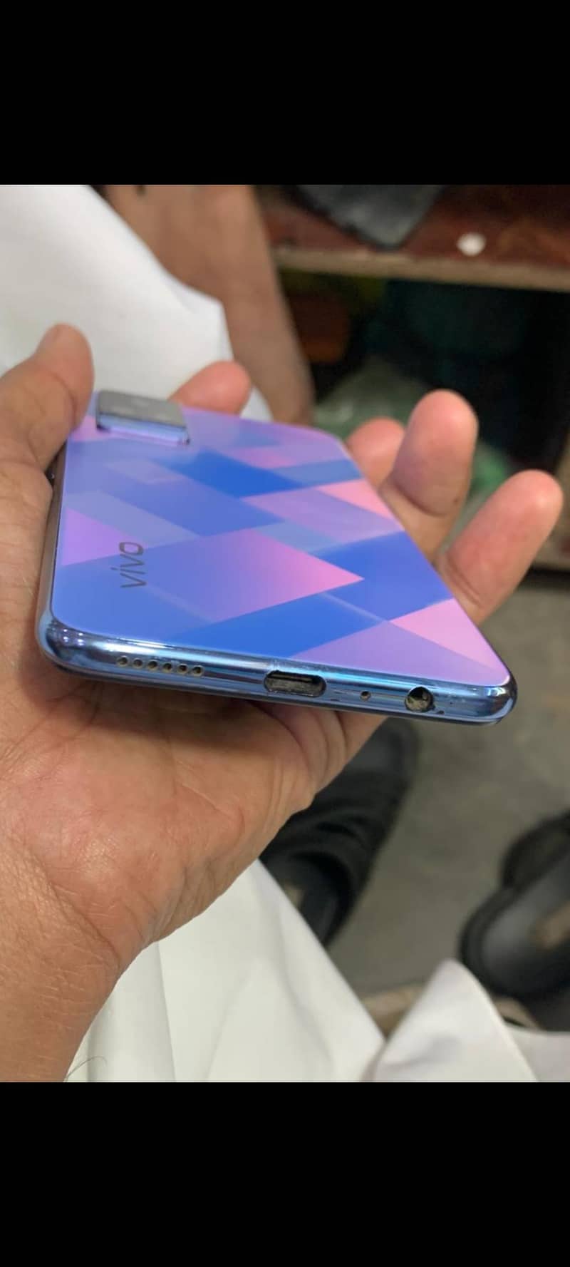 v21 e 8/128 full box 2