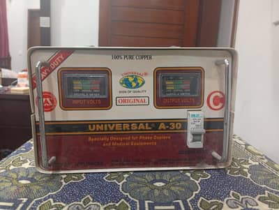 UNIVERSAL HEAVY DUTY STABLIZER 3000 WATT