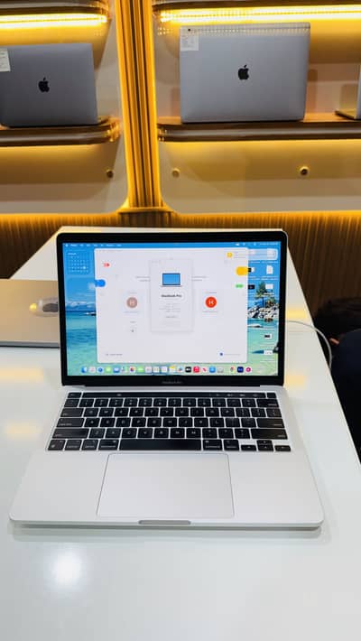  MacBook Pro 2022 (M2)  M2 Chip | 16GB | 256GB