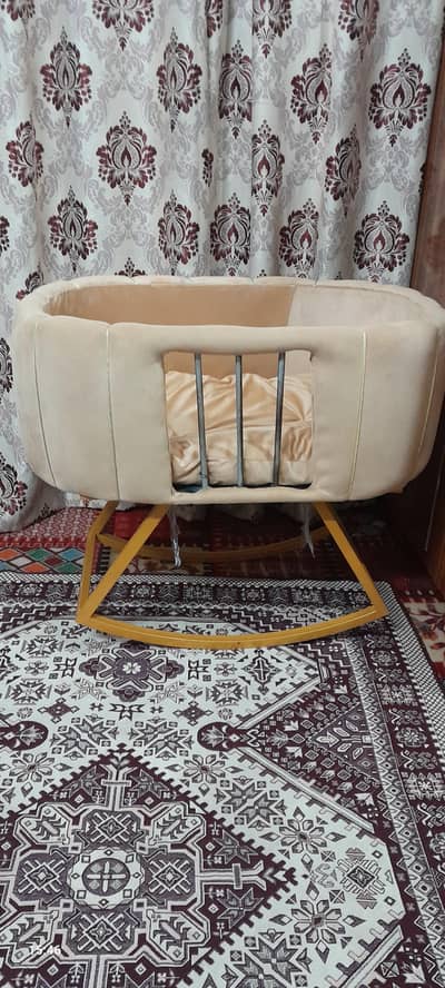 Baby rocking bed