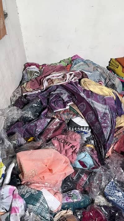 cut Pieces available lot ka mal h mix