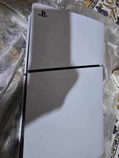 Ps5 1tb with Playstation plus premium subscription 10/10