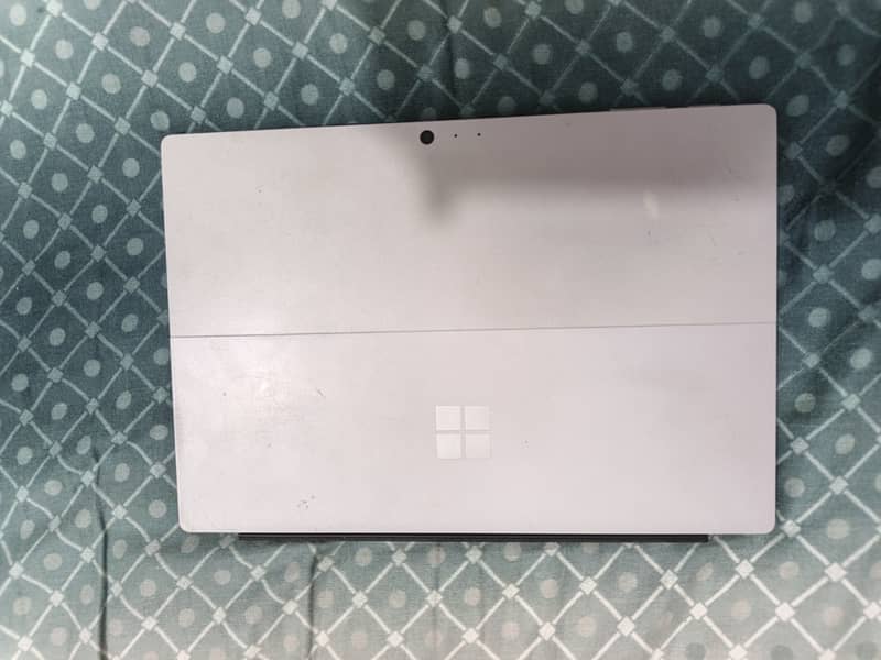 Microsoft Surface Pro 4 2