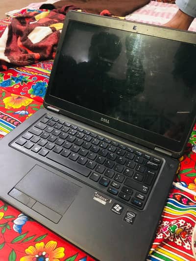 Dell Latitude E7450  4/128 SSG Core I5 5 Generation
