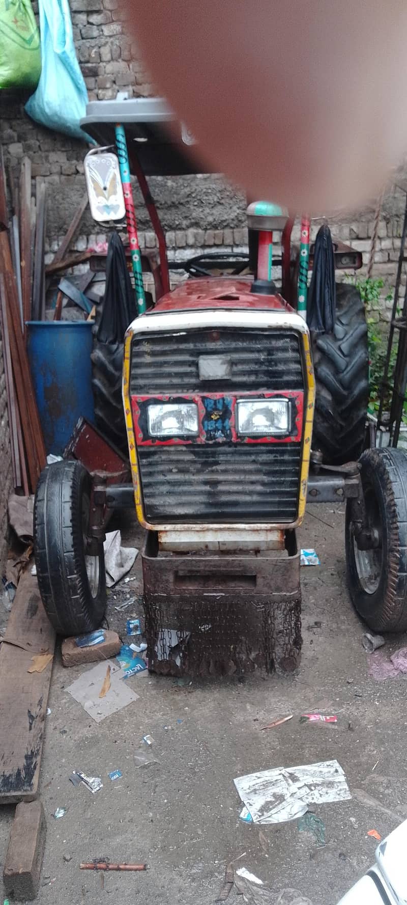 ایک عدد ٹریکٹر ٹرالی میسی 240 برائے فروخت 0