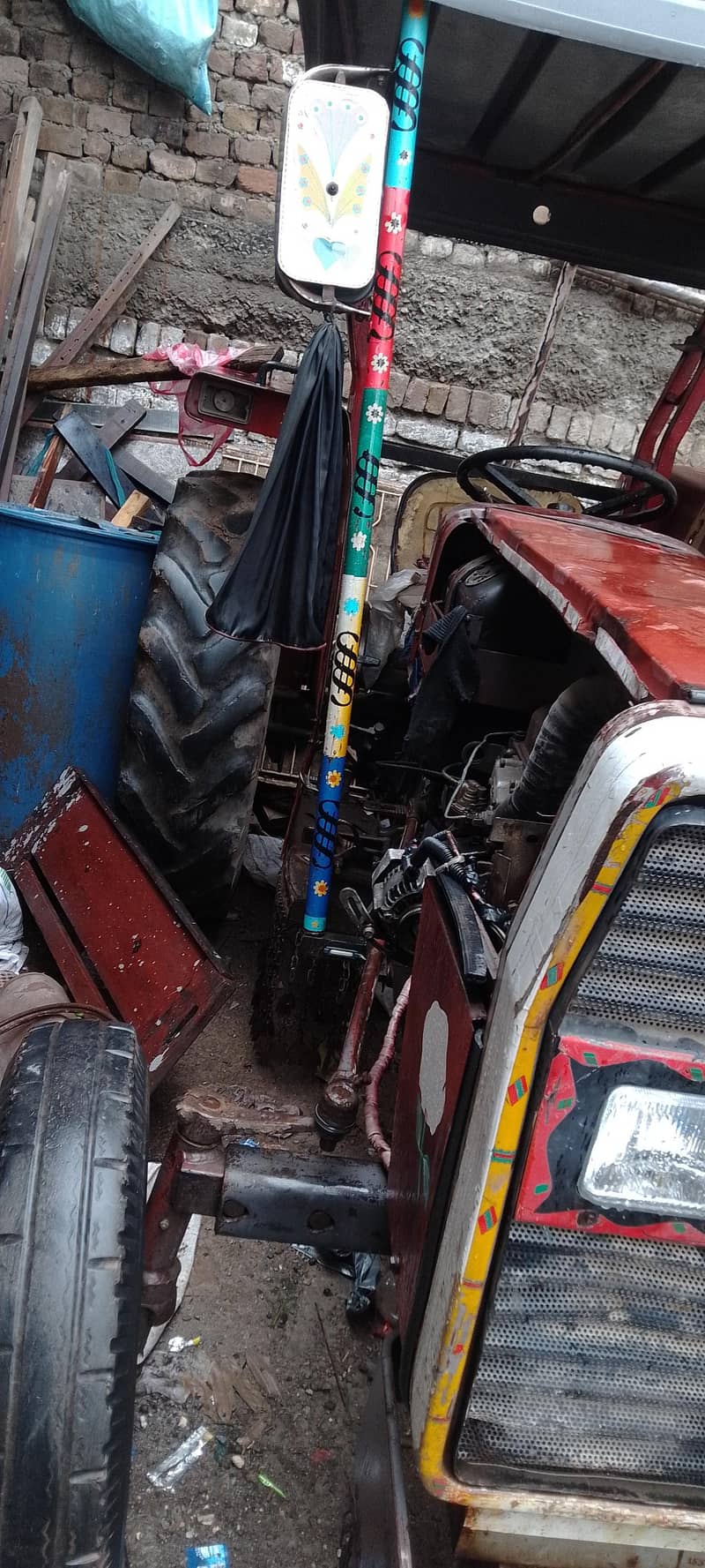 ایک عدد ٹریکٹر ٹرالی میسی 240 برائے فروخت 1