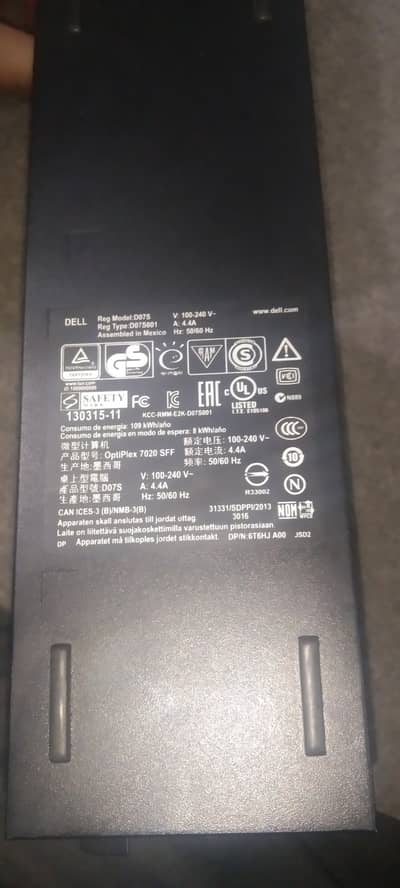 Core 3 generation 4 PC 2 GB graphics and 8 GB rame and games install