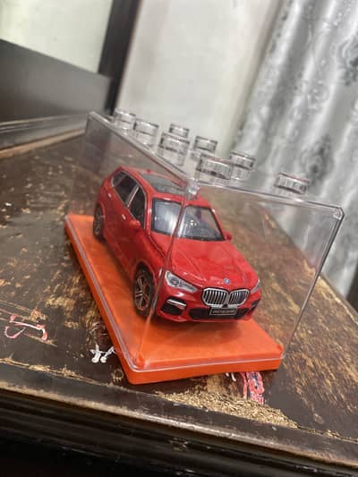 Diecast variant of BMW X5 in reasonable price. Best toy for kids