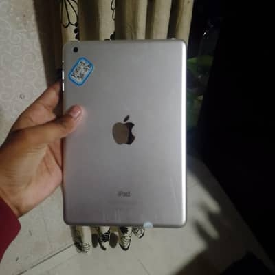 Apple iPad Mini 1 (16GB WiFi) – Working Condition