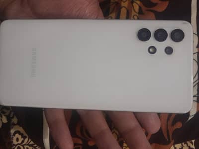 Samsung A32  +  black cover