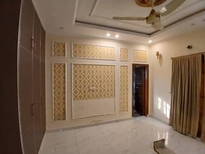 5 Marla Non Furnished Lower Portion Available For Rent