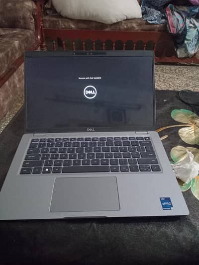 Dell Latitude 5430  Core i7 12th Gen 16GB RAM 512GB SSD Like New