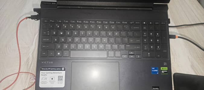 HP victus