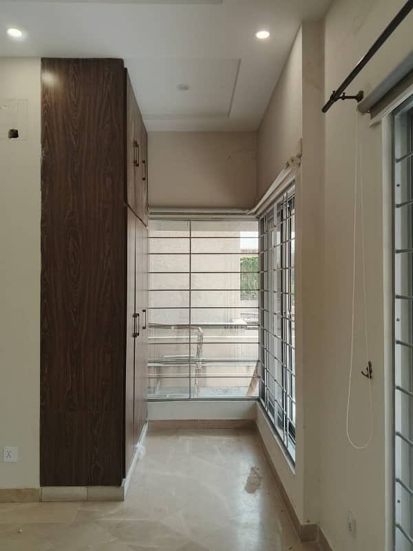 E11 upper portion 4bed 3