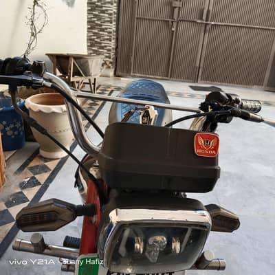 Honda CG 125 in best condition with dabal accessories