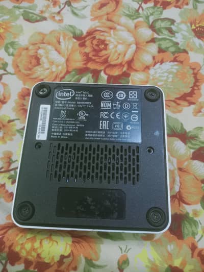 ​Intel NUC i3 (8GB) - 100% Original Branded Belkin/Microsoft Set