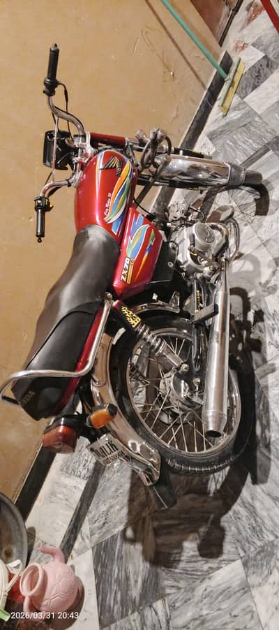 zexmco 70cc red color bike