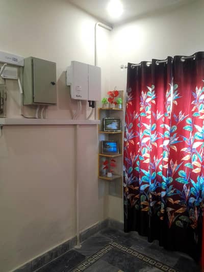 Fully Furnished Rooms Monthly, Weakly and Daily bases