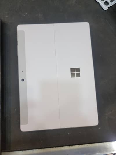 Microsoft Surface 8gb ram 128 SSD