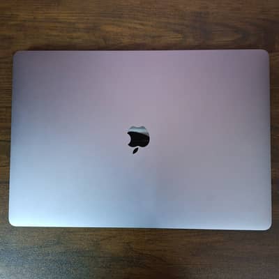 MacBook Pro 2019 | 16 / 512 | Clean Condition