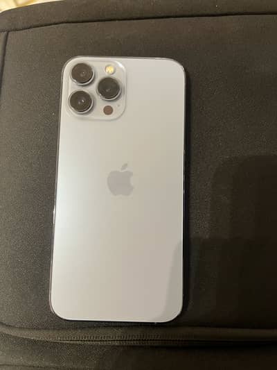 13 pro max 10/10 condition glitch sim chal rahi hy