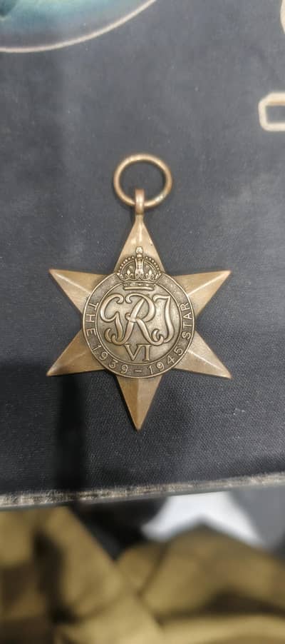 Antique world war II Medal