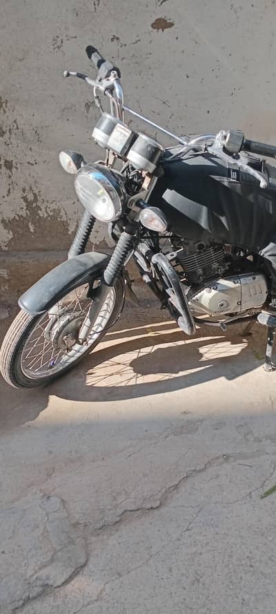 suzuki gs150 2009 model golden number