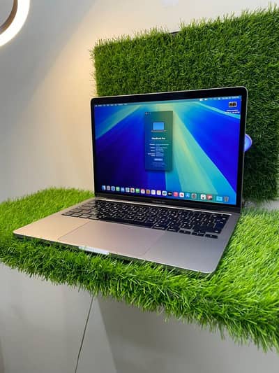 apple MacBook pro 2020 13 inch