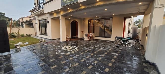 Spacious 1 Kanal House Available For Sale In DHA Phase 4