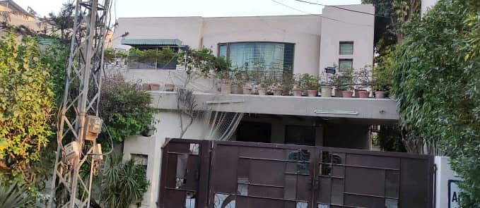 DHA Phase 4 - Block CC House For Sale Sized 1 Kanal