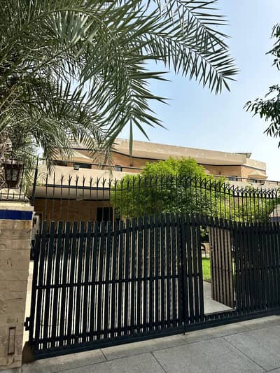 2 KANAL ELEGANT AND FULLY MAINTAINED SUPER HOT LOCATED BUNGALOW IS AVAILABLE IN THE BEST BLOCK OF DHA LAHORE.