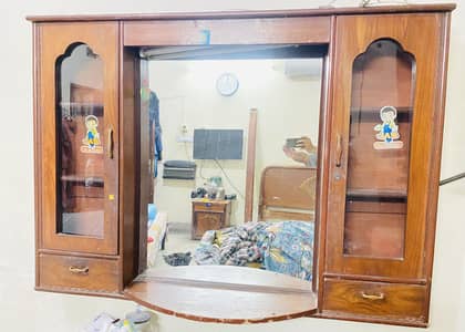 Dresser console with light - 0,3,0,1,7,1,0,4,4,0,0