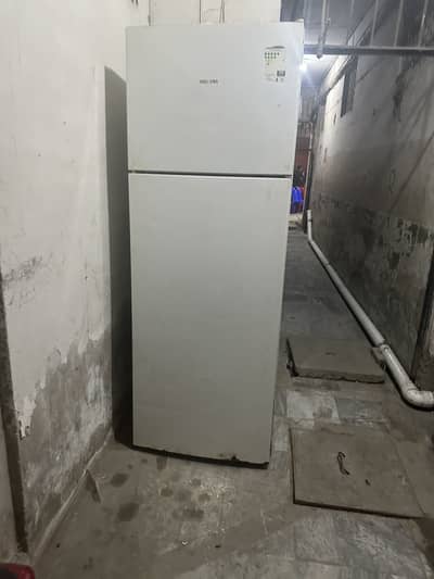 Siemens fridge full size read ad urgent sale