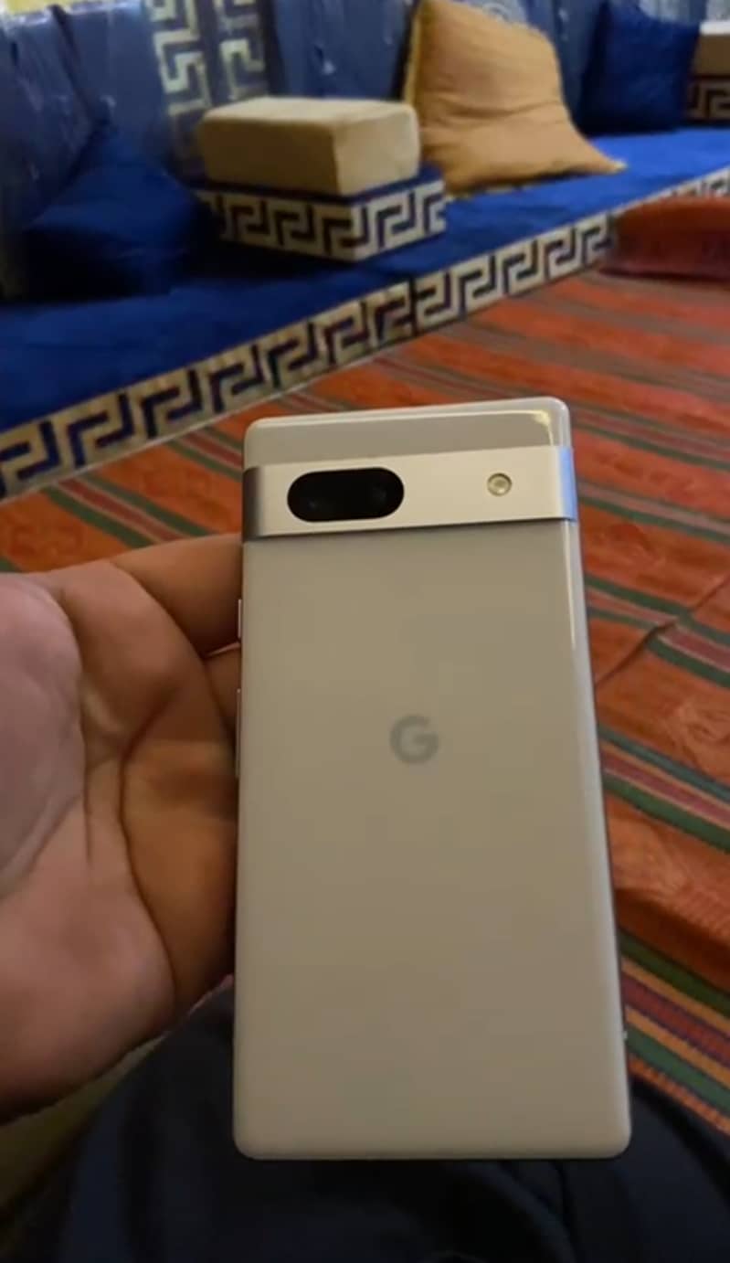 Google Pixel 7a 1