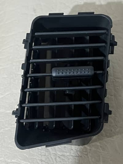 Wagon R Rite side center vent