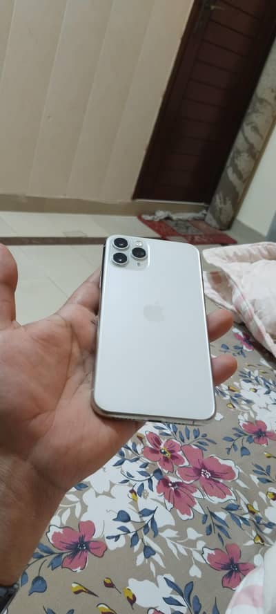 I phone 11 pro pta approved  256 gb water pack