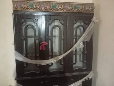 3 thing bad bartan almari singar table