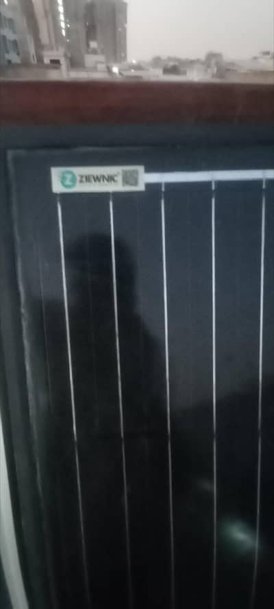 185 Watt Monocrystalline Solar Panel – Excellent Condition