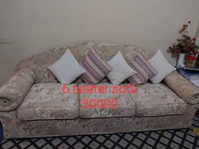 6 seater sofa in excellent condition