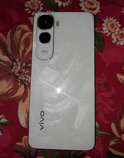 Vivo y400