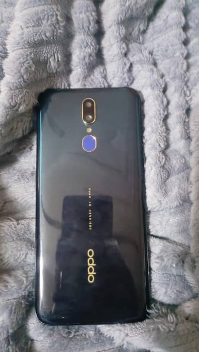 oppo F11 ,,condition 10/10 hai