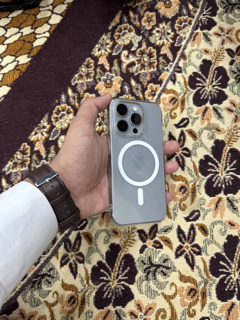 15 pro 4