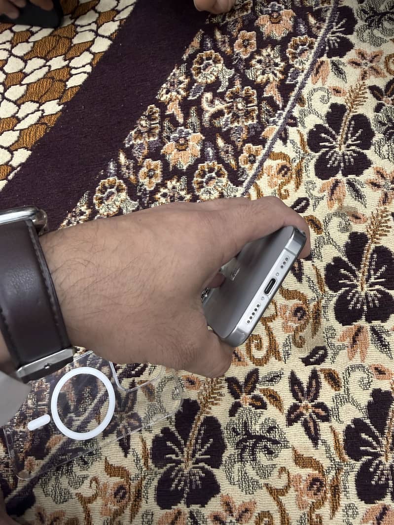 15 pro 5
